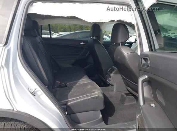 3VV2B7AX7KM048667 2019 VOLKSWAGEN TIGUAN White VIN sticker view