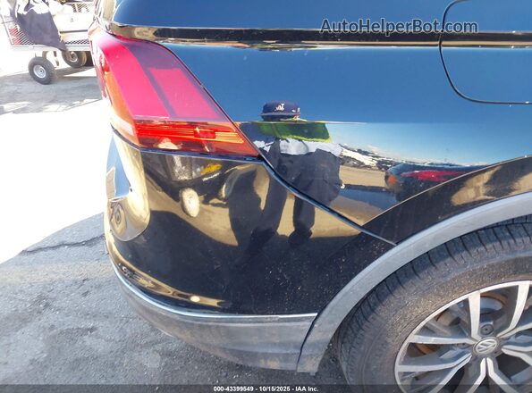 3VV2B7AX8LM027974 2020 VOLKSWAGEN TIGUAN Black 