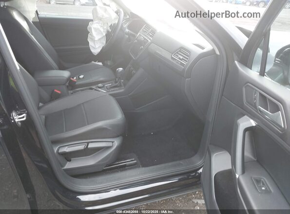 3VV2B7AX9LM118865 2020 VOLKSWAGEN TIGUAN Black Вид салону спереду