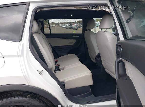 3VV2B7AX9LM145872 2020 VOLKSWAGEN TIGUAN White VIN կոդի պիտակի տեսք