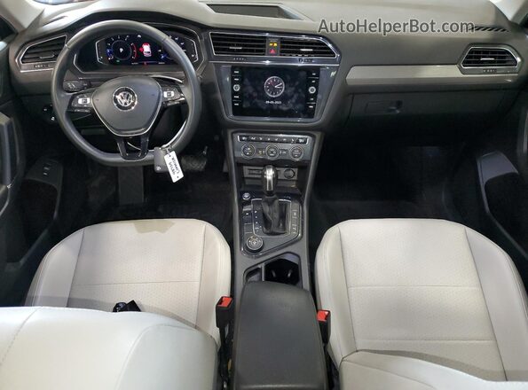 3VV2B7AX9LM165166 2020 VOLKSWAGEN TIGUAN Gray Вид панелі приладів
