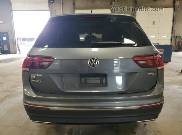3VV2B7AX9LM165166 2020 VOLKSWAGEN TIGUAN Gray Вид ззаду