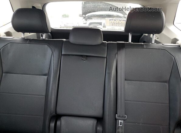 3VV3B7AX0LM086991 2020 VOLKSWAGEN TIGUAN Silver უკანა სავარძლების ხედი