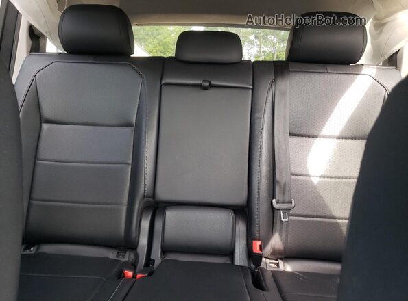 3VV3B7AX1LM006839 2020 VOLKSWAGEN TIGUAN Gray Вид задніх сидінь
