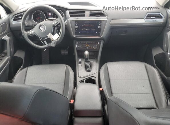3VV3B7AX1LM106522 2020 VOLKSWAGEN TIGUAN Gray წინა პანელის ხედი