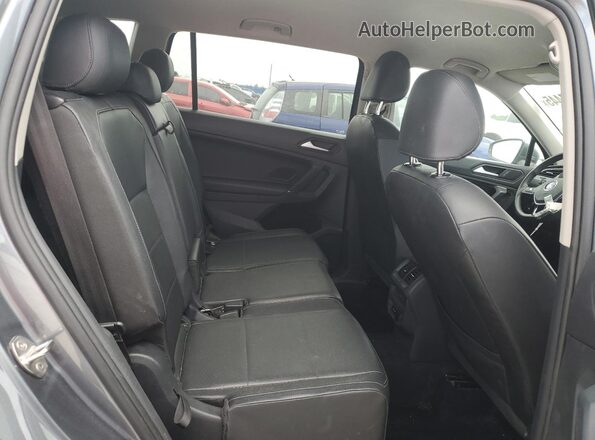 3VV3B7AX1LM106522 2020 VOLKSWAGEN TIGUAN Gray უკანა სალონის ხედი