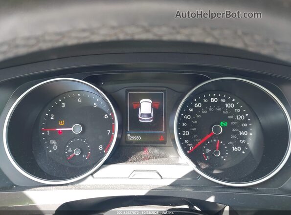 3VV3B7AX2LM095739 2020 VOLKSWAGEN TIGUAN White Հետևի նստատեղերի տեսք