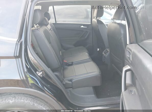 3VV3B7AX2MM073502 2021 VOLKSWAGEN TIGUAN Black VIN կոդի պիտակի տեսք