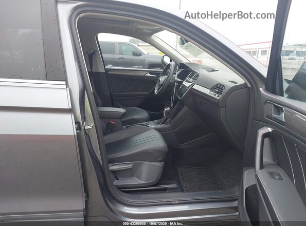 3VV3B7AX2NM058595 2022 VOLKSWAGEN TIGUAN Gray წინა სალონის ხედი