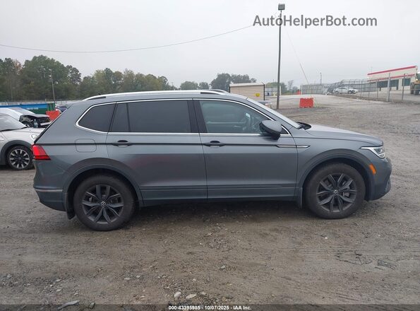 3VV3B7AX2NM058595 2022 VOLKSWAGEN TIGUAN Gray უკანა სალონის ხედი