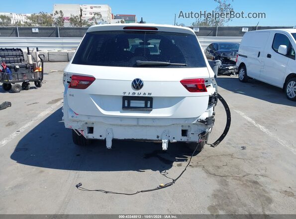 3VV3B7AX2NM171088 2022 VOLKSWAGEN TIGUAN Белый Вид спереди