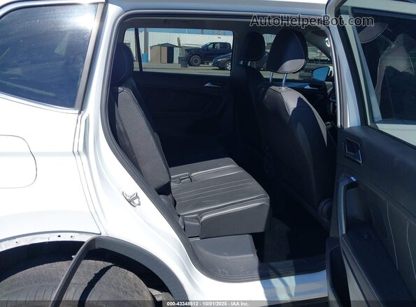 3VV3B7AX2NM171088 2022 VOLKSWAGEN TIGUAN Белый Вид наклейки с VIN-кодом