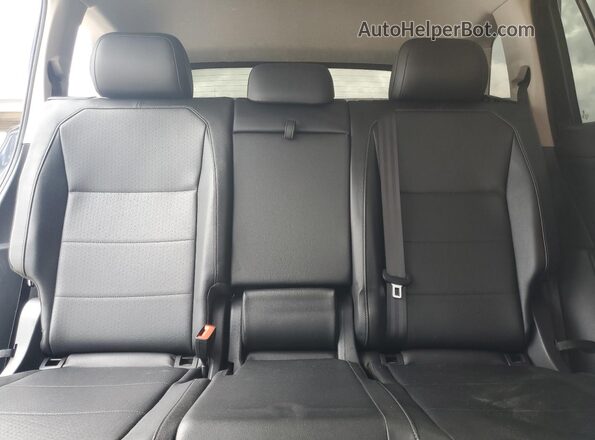 3VV3B7AX4LM017124 2020 VOLKSWAGEN TIGUAN Black Հետևի նստատեղերի տեսք