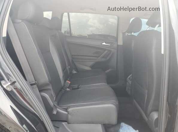 3VV3B7AX4LM017124 2020 VOLKSWAGEN TIGUAN Black Սալոնի հետևի տեսք