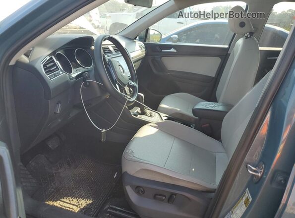 3VV3B7AX4LM094138 2020 VOLKSWAGEN TIGUAN Blue Widok wnętrza z przodu