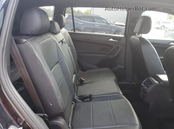 3VV3B7AX4LM151194 2020 VOLKSWAGEN TIGUAN Black Вид задньої частини салону