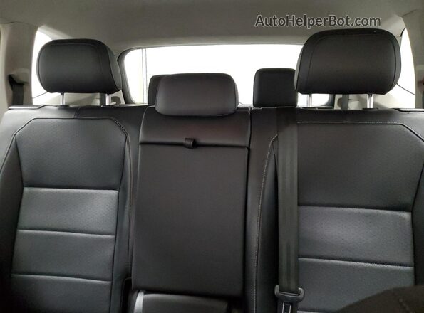 3VV3B7AX8MM025521 2021 VOLKSWAGEN TIGUAN Black 