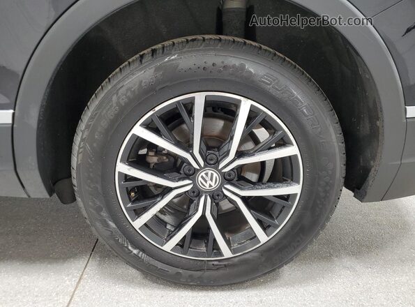 3VV3B7AX8MM025521 2021 VOLKSWAGEN TIGUAN Black 