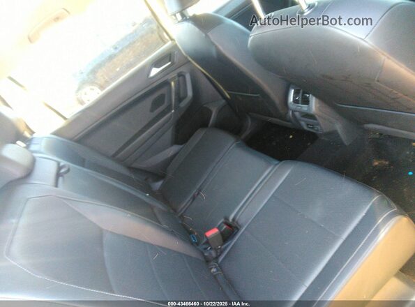 3VV3B7AX9JM121380 2018 VOLKSWAGEN TIGUAN Black 
