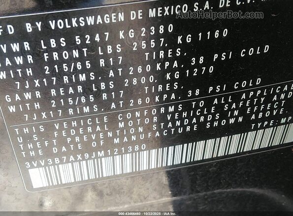 3VV3B7AX9JM121380 2018 VOLKSWAGEN TIGUAN Black 