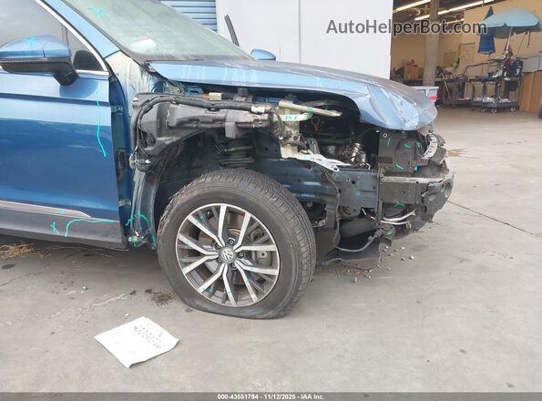 3VV3B7AX9LM095270 2020 VOLKSWAGEN TIGUAN Blue Front view
