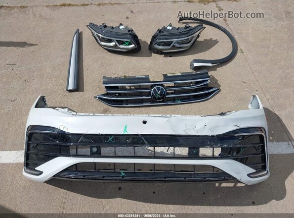 3VV4B7AX0RM185291 2024 VOLKSWAGEN TIGUAN Белый Вид щитка приборов