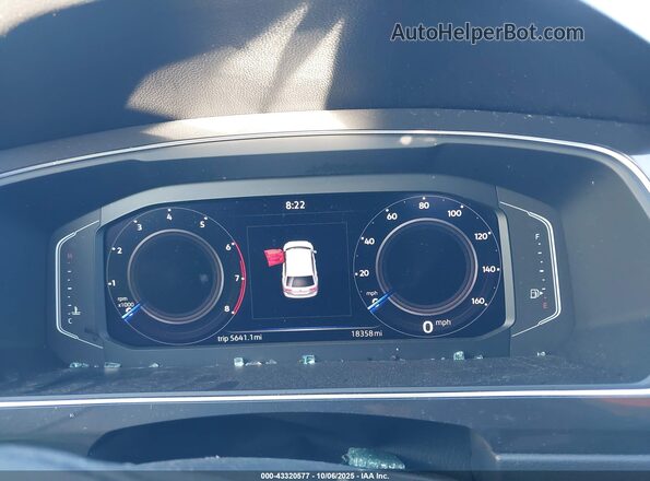 3VV4B7AX5NM152779 2022 VOLKSWAGEN TIGUAN Black Widok tylnych siedzeń