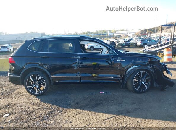 3VV4B7AX5NM152779 2022 VOLKSWAGEN TIGUAN Black Widok wnętrza z tyłu