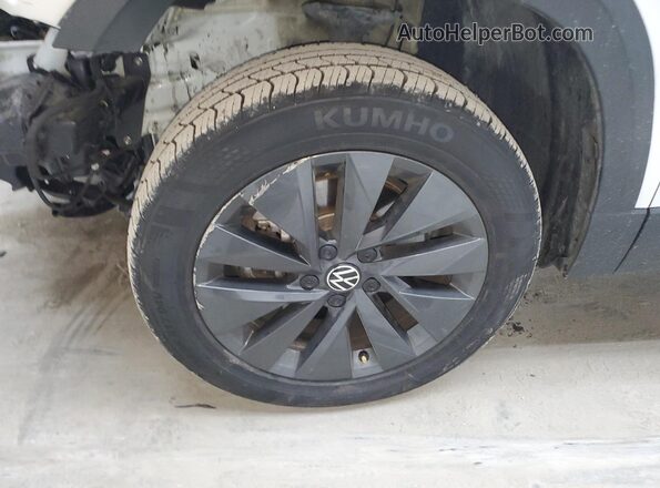 3VV5X7B28RM019240 2024 VOLKSWAGEN TAOS Белый 
