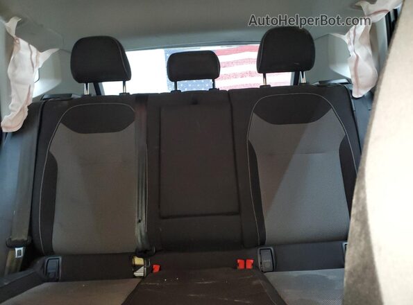 3VV5X7B28RM019240 2024 VOLKSWAGEN TAOS White Вид задніх сидінь