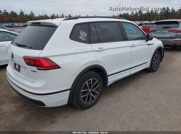 3VV8B7AX1NM173596 2022 VOLKSWAGEN TIGUAN White Հետևի աջ