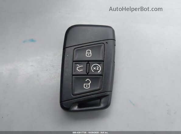 3VV8B7AX1NM173596 2022 VOLKSWAGEN TIGUAN White Առջևի վահանակի տեսք