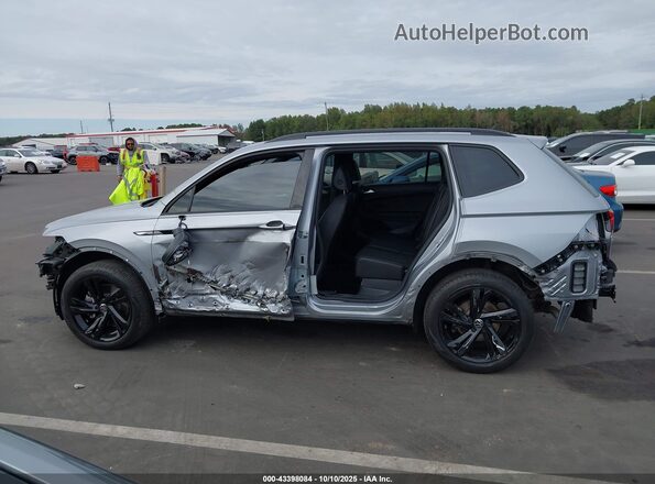 3VV8B7AX4PM034291 2023 VOLKSWAGEN TIGUAN Silver 360 interior view