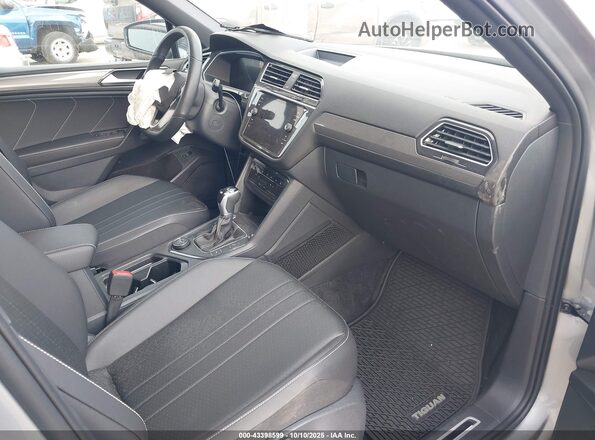 3VV8B7AX5RM052219 2024 VOLKSWAGEN TIGUAN Gray Սալոնի դիմացի տեսք