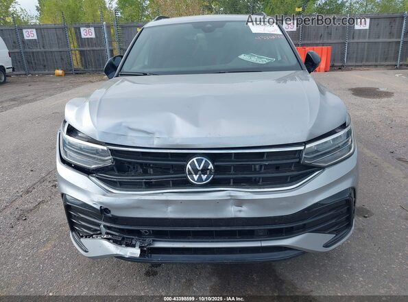 3VV8B7AX5RM052219 2024 VOLKSWAGEN TIGUAN Gray Սարքավորումների վահանակի տեսք
