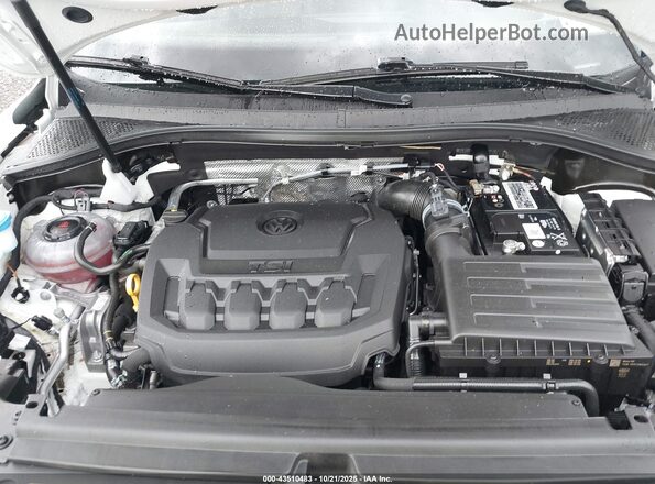 3VVCB7AX5NM099626 2022 VOLKSWAGEN TIGUAN White Widok z tyłu
