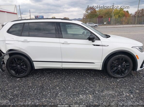 3VVCB7AX5NM099626 2022 VOLKSWAGEN TIGUAN White Widok wnętrza z tyłu