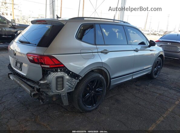 3VVCB7AX7NM099224 2022 VOLKSWAGEN TIGUAN Silver Trasero derecho