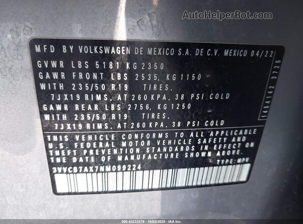3VVCB7AX7NM099224 2022 VOLKSWAGEN TIGUAN Silver Vista del compartimento del motor