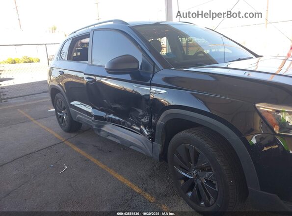 3VVCX7B2XNM041595 2022 VOLKSWAGEN TAOS Black Widok z przodu