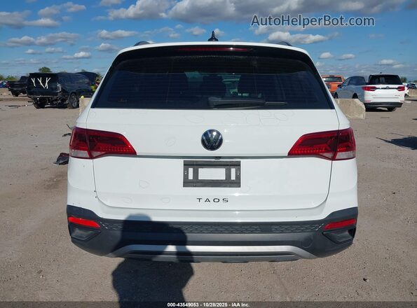 3VVDX7B23NM047985 2022 VOLKSWAGEN TAOS White 