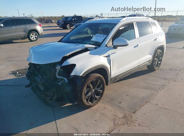 3VVEX7B27RM115232 2024 VOLKSWAGEN TAOS White Front left