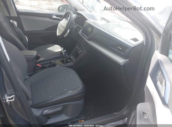 3VVLX7B29NM025582 2022 VOLKSWAGEN TAOS Gray Widok wnętrza z przodu