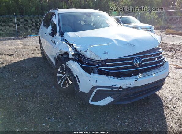 3VVRB7AX8RM034351 2024 VOLKSWAGEN TIGUAN White Front view