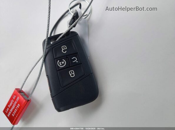 3VVSC7B26TM008128 2026 VOLKSWAGEN TAOS Черный Вид панели приборов