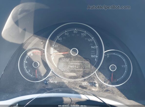 3VW5DAAT2KM505625 2019 VOLKSWAGEN BEETLE White Вид задніх сидінь