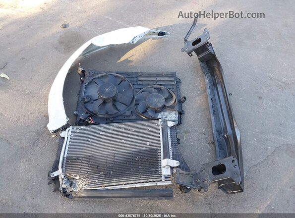 3VW5DAAT2KM505625 2019 VOLKSWAGEN BEETLE White Вид щитка приладів