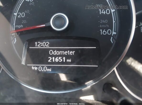 3VW5DAAT2KM505625 2019 VOLKSWAGEN BEETLE White 