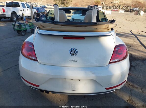 3VW5DAAT2KM505625 2019 VOLKSWAGEN BEETLE White 