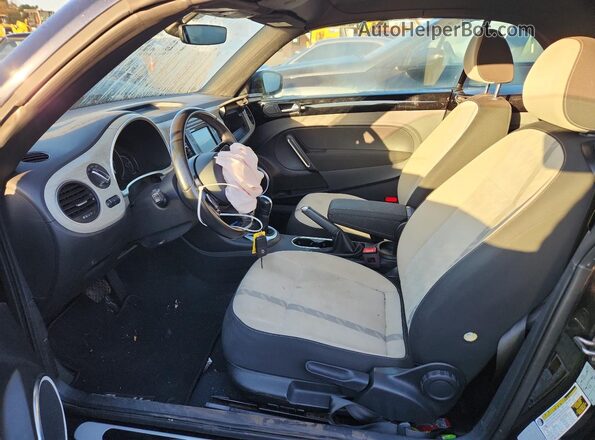 3VW5DAAT8JM505191 2018 VOLKSWAGEN BEETLE Черный 